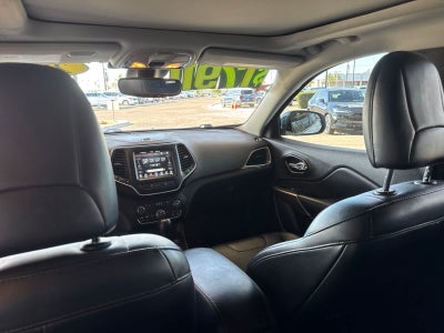 2022 Jeep Cherokee Latitude Lux