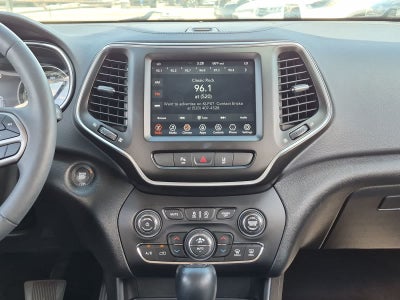 2022 Jeep Cherokee Latitude Lux