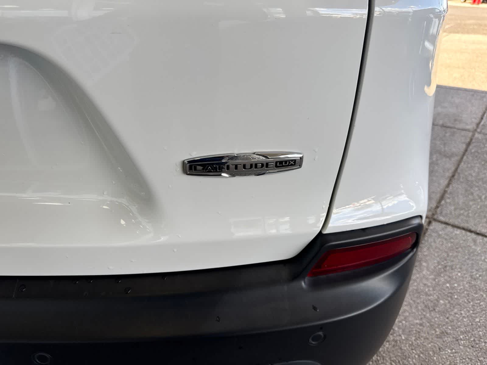 2022 Jeep Cherokee Latitude Lux
