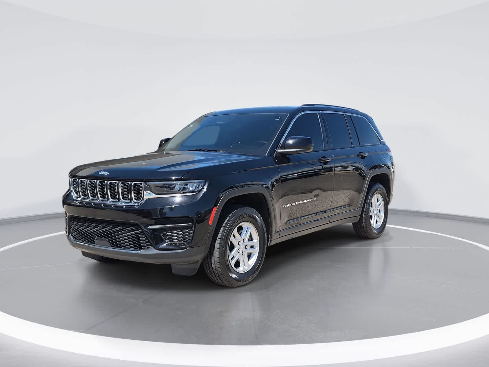 2023 Jeep Grand Cherokee Laredo