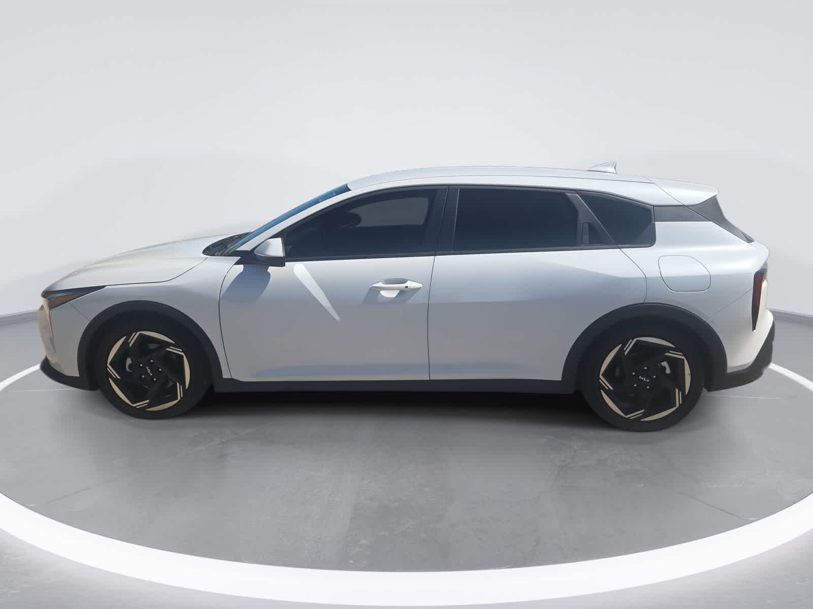2026 Kia K4 Hatchback EX
