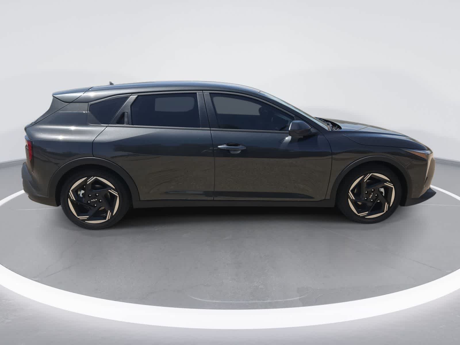 2026 Kia K4 Hatchback EX
