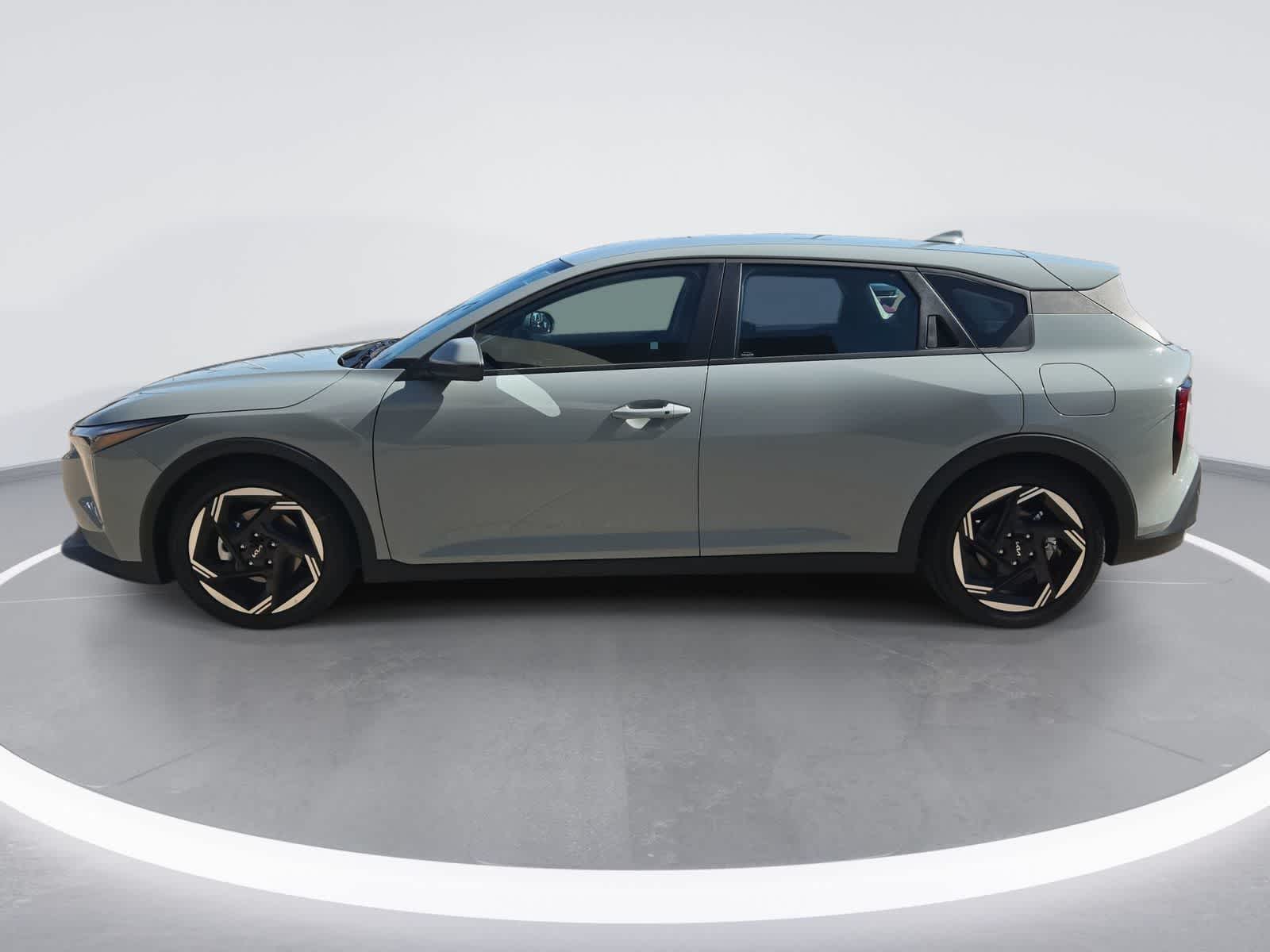 2026 Kia K4 Hatchback EX