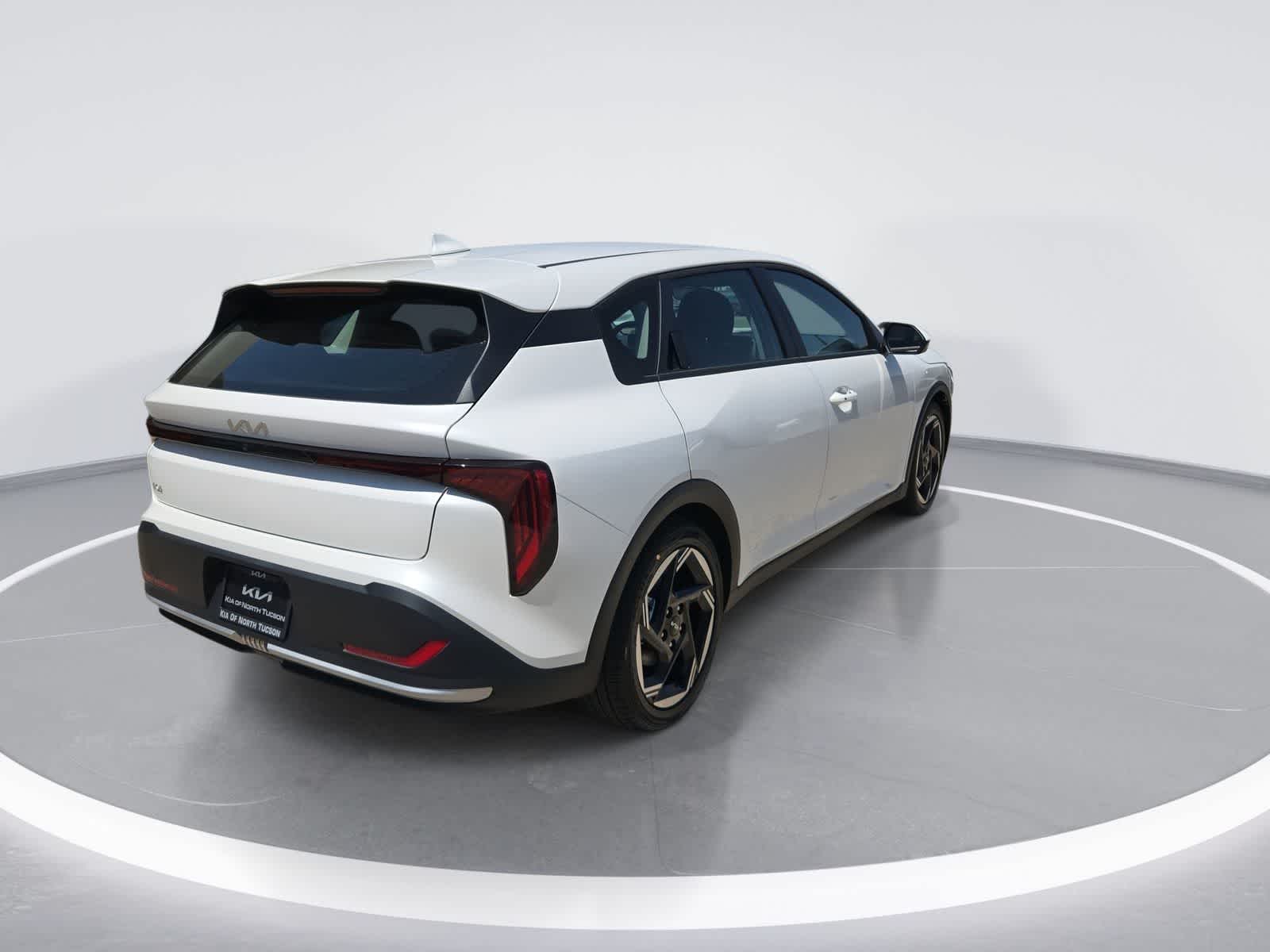 2026 Kia K4 Hatchback EX