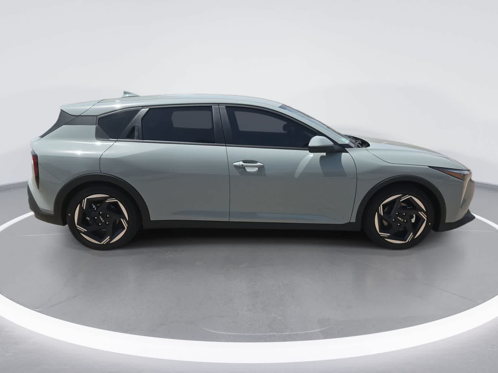 2026 Kia K4 Hatchback EX