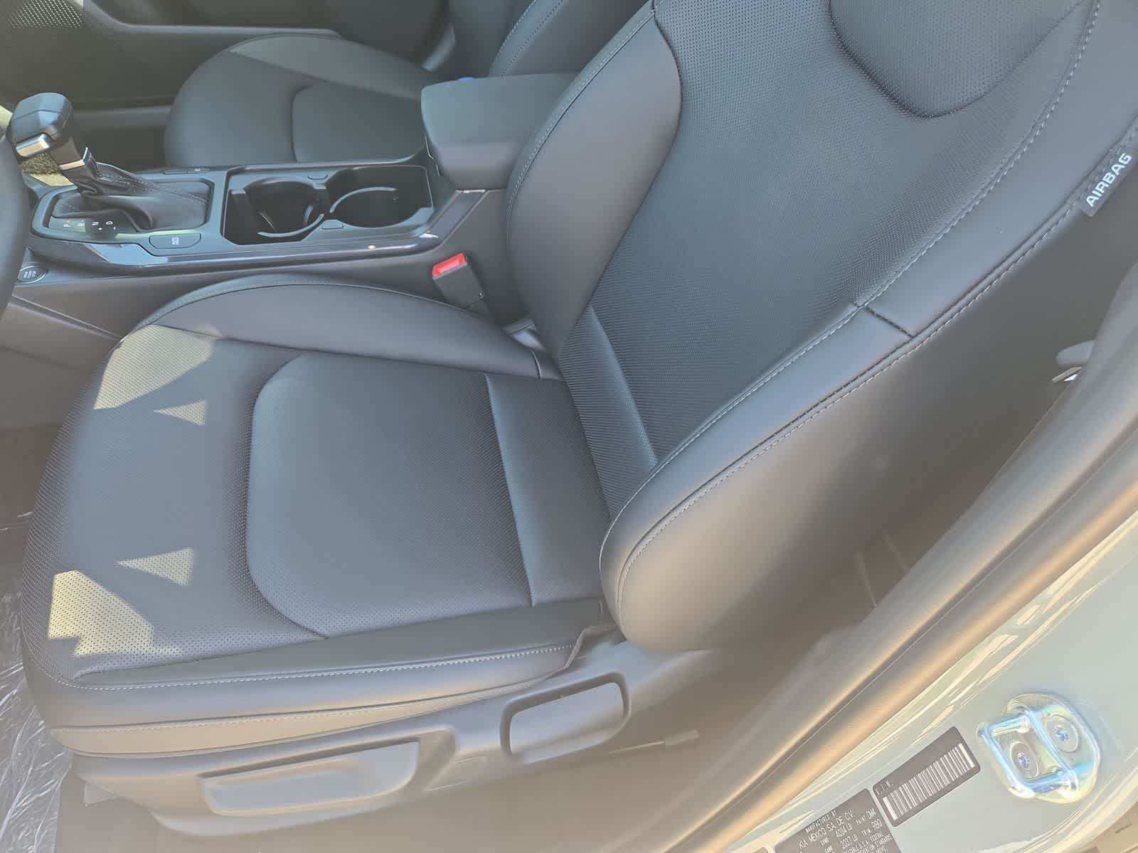 2026 Kia K4 Hatchback EX
