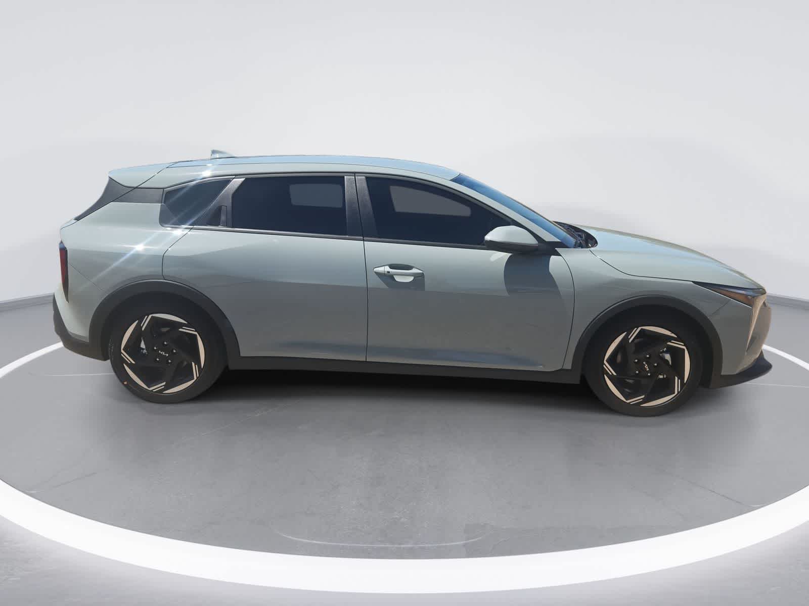 2026 Kia K4 Hatchback EX