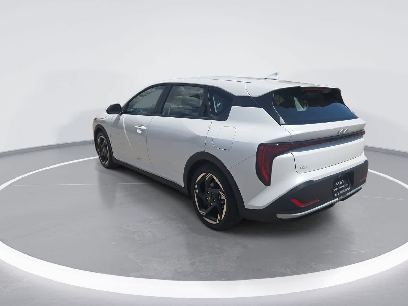 2026 Kia K4 Hatchback EX