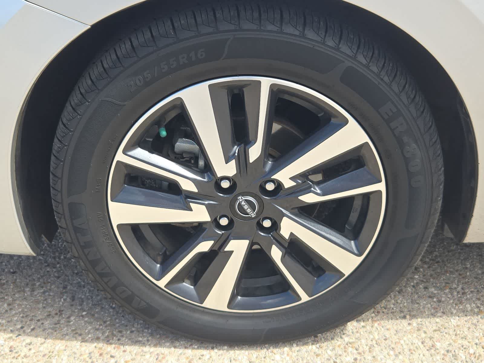 2024 Nissan Versa SV