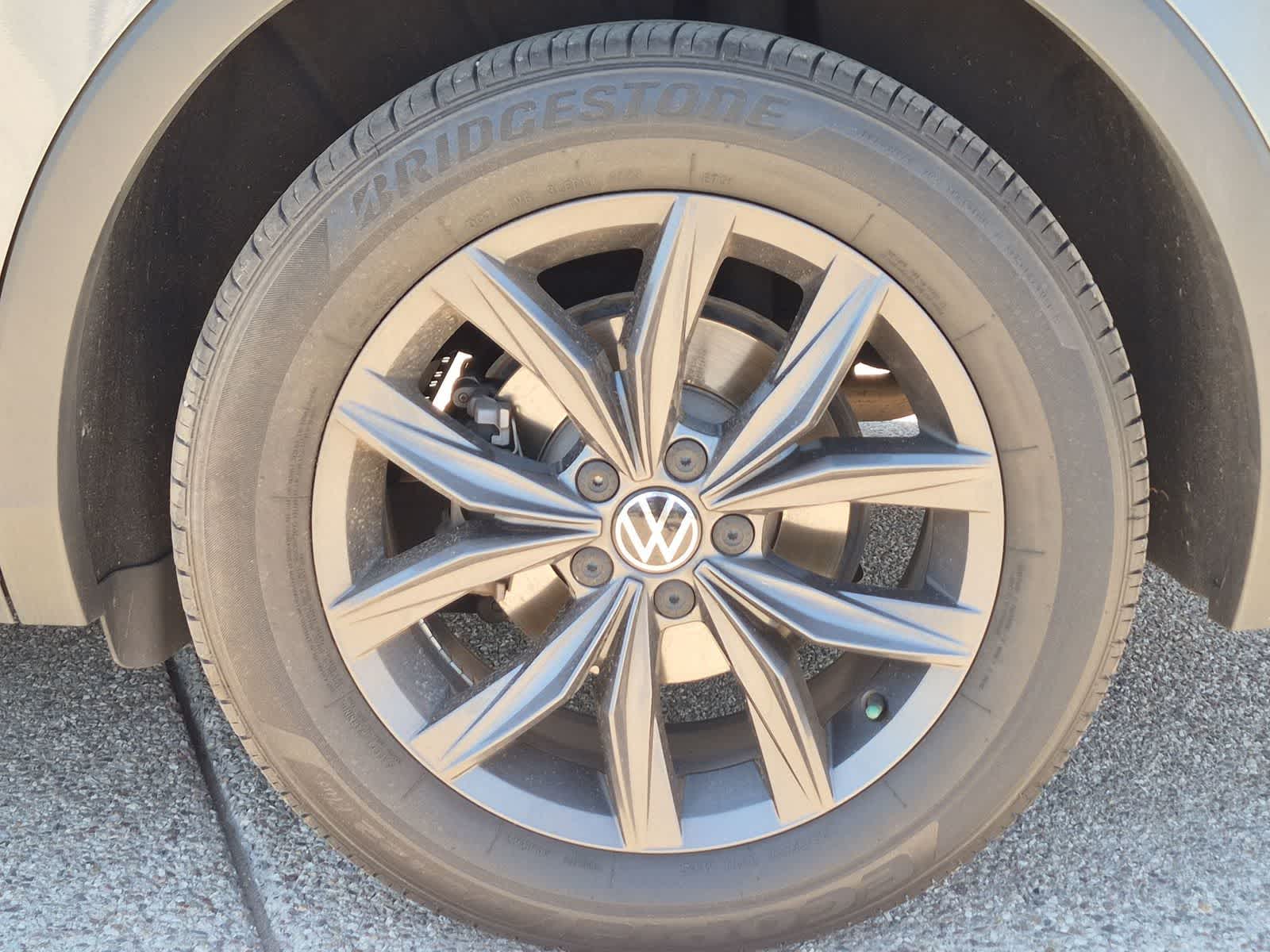 2022 Volkswagen Tiguan SE