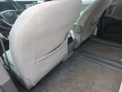 2018 Toyota Sienna LE