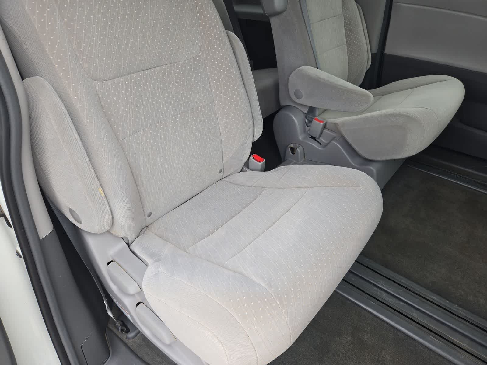 2018 Toyota Sienna LE