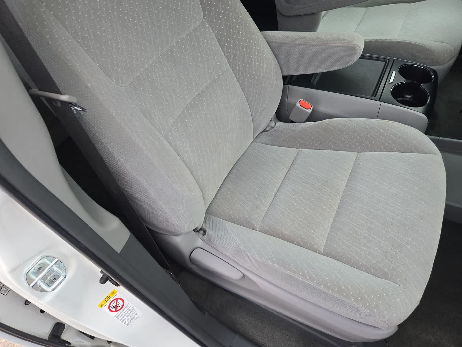 2018 Toyota Sienna LE