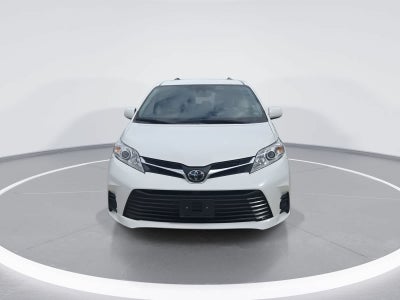2018 Toyota Sienna LE