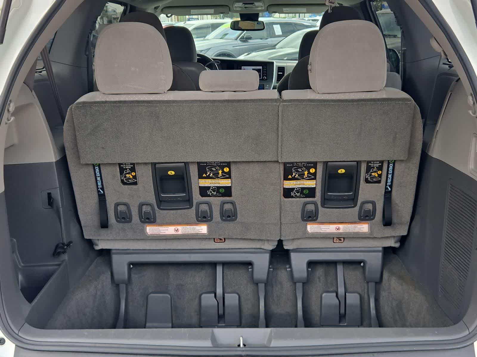 2018 Toyota Sienna LE
