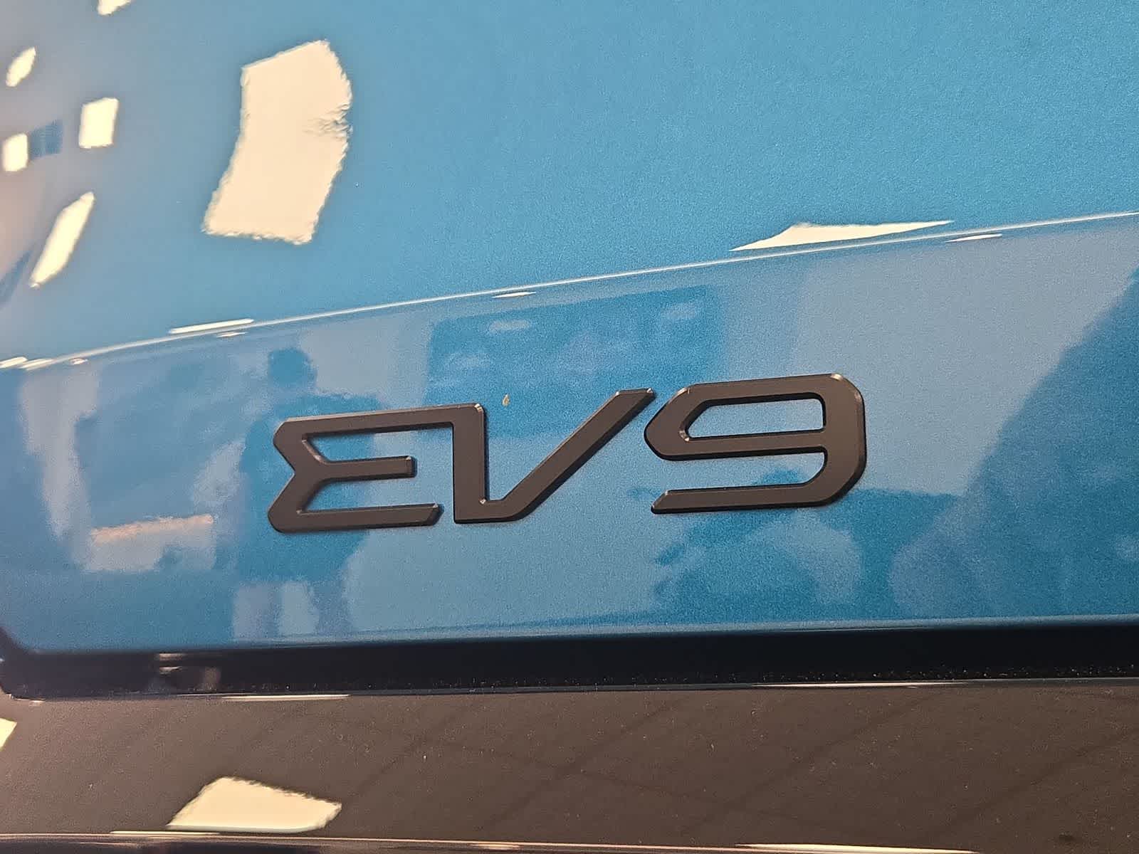 2026 Kia EV9 Land