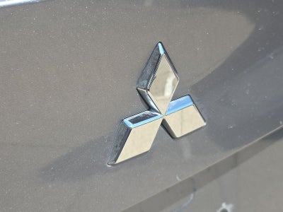 2022 Mitsubishi Outlander Base