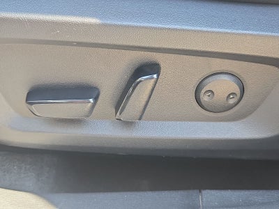 2022 Mitsubishi Outlander Base