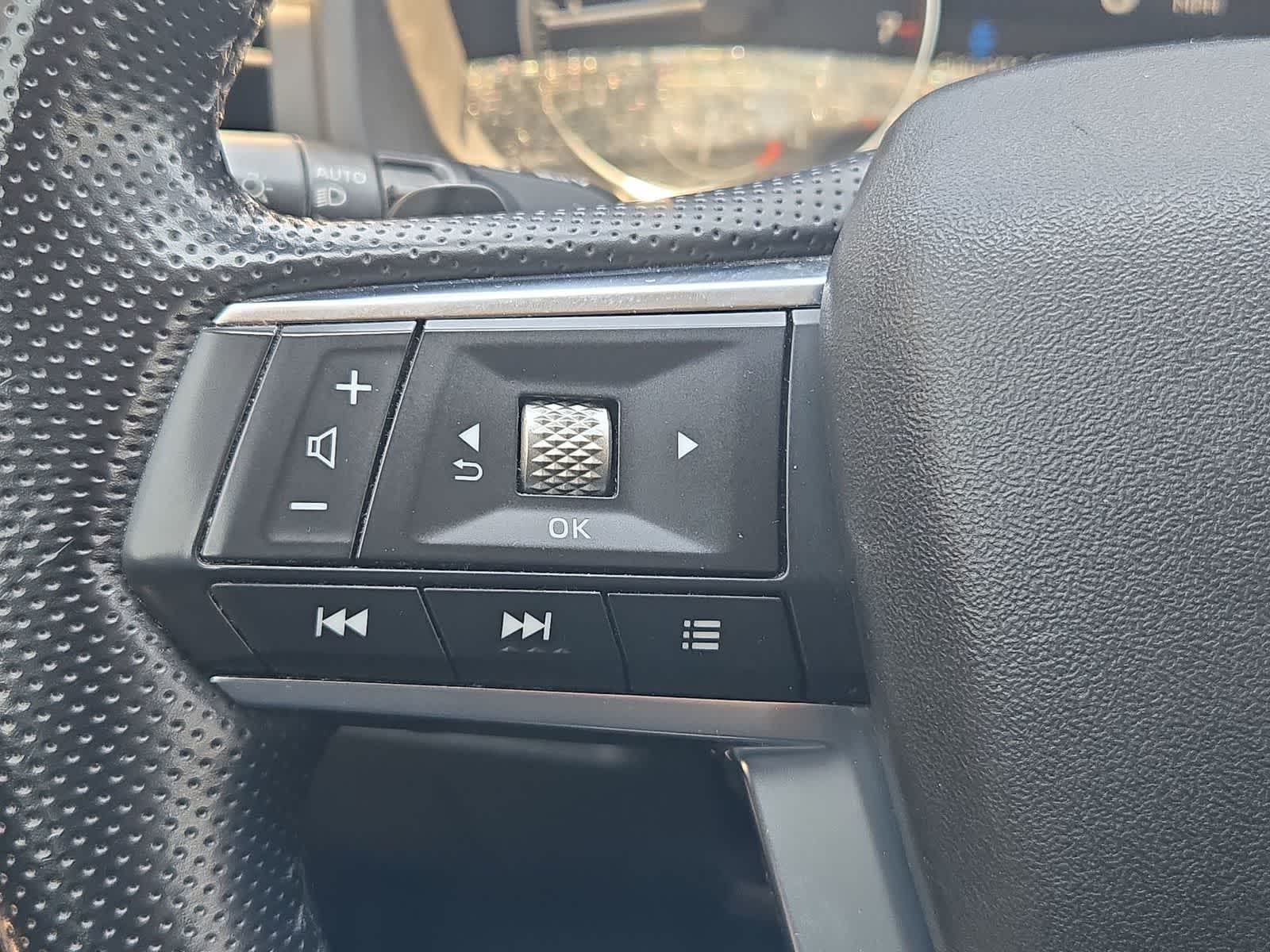2022 Mitsubishi Outlander Base