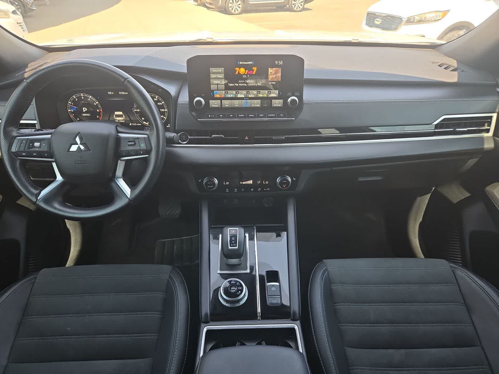 2024 Mitsubishi Outlander SE Black Edition
