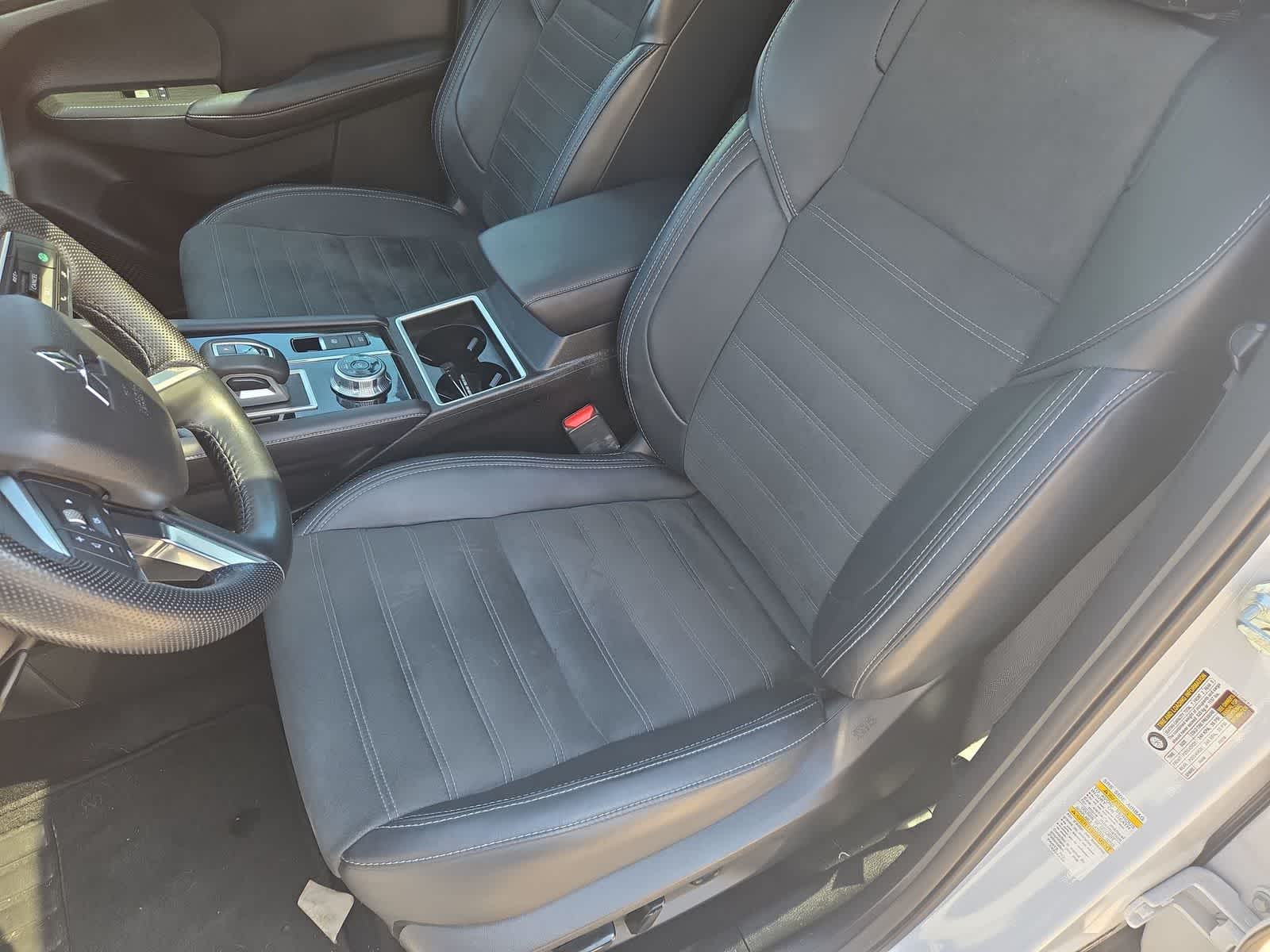 2024 Mitsubishi Outlander SE Black Edition