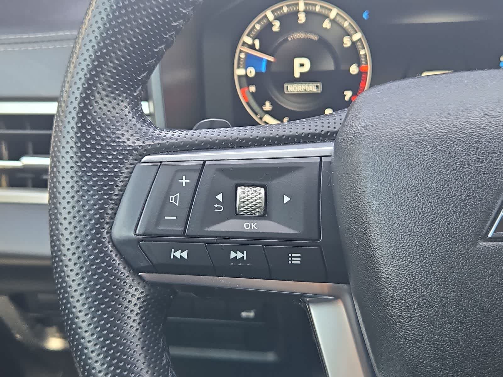 2024 Mitsubishi Outlander SE Black Edition