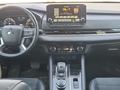 2024 Mitsubishi Outlander SE Black Edition