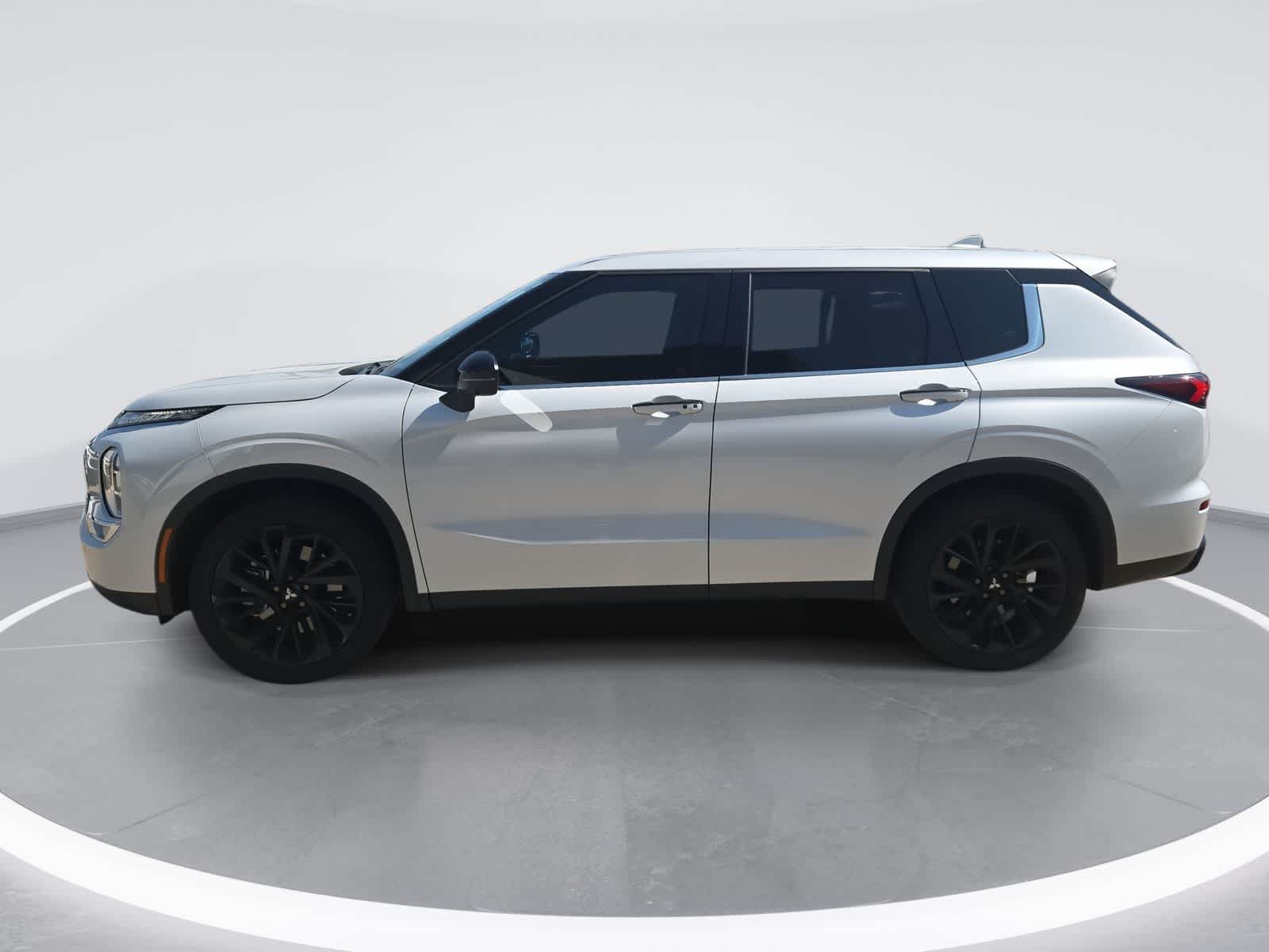 2024 Mitsubishi Outlander SE Black Edition
