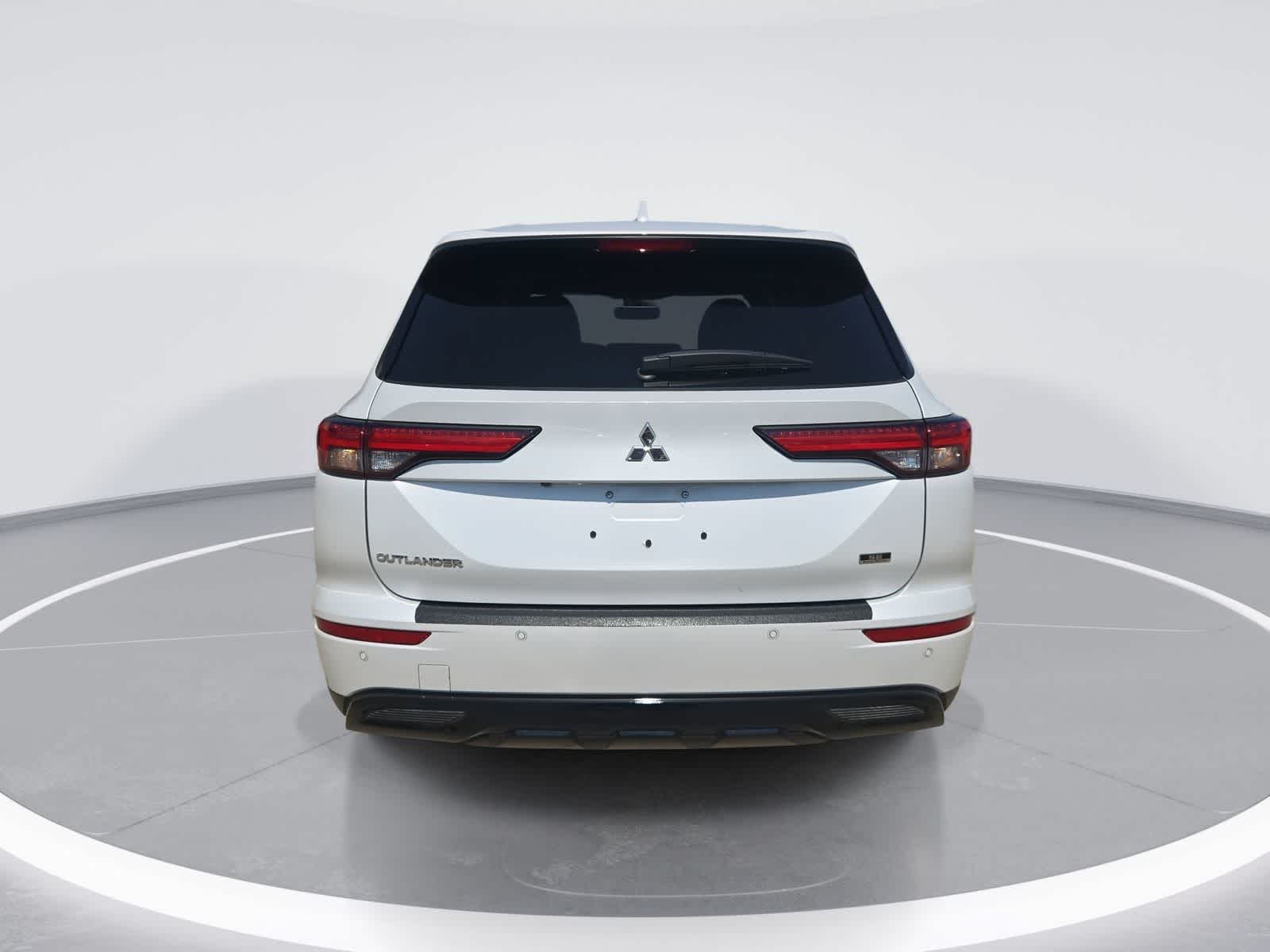 2024 Mitsubishi Outlander SE Black Edition