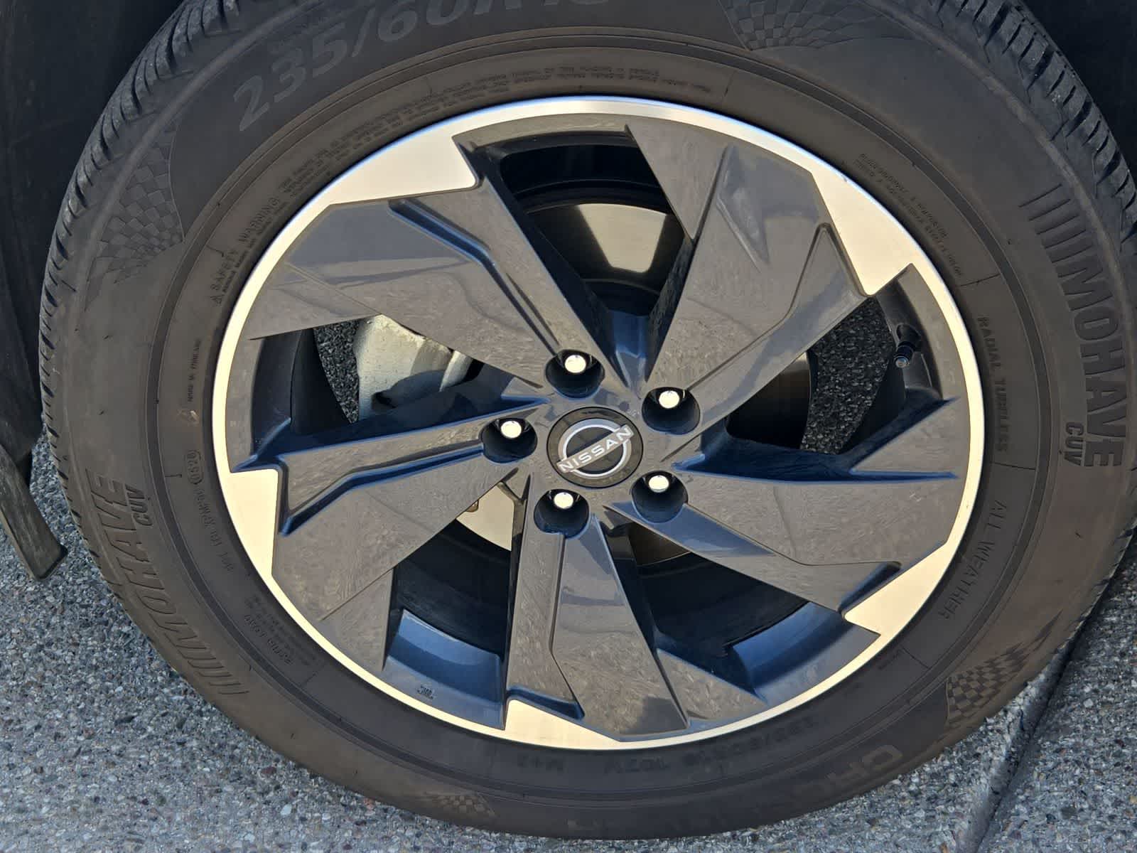 2025 Nissan Rogue SV