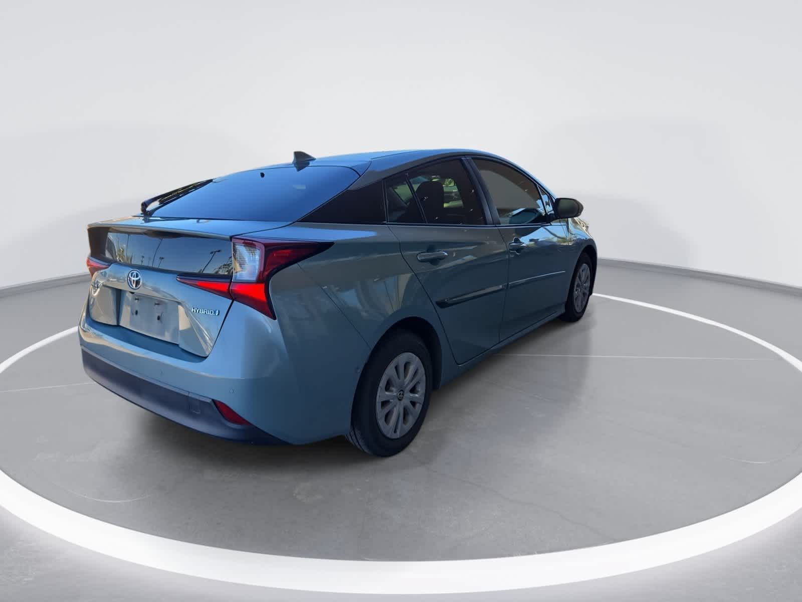 2019 Toyota Prius LE
