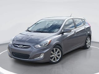 2013 Hyundai Accent 5-Door SE