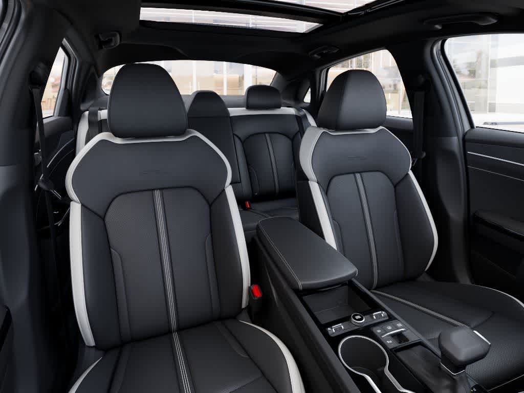 2026 Kia K5 Base
