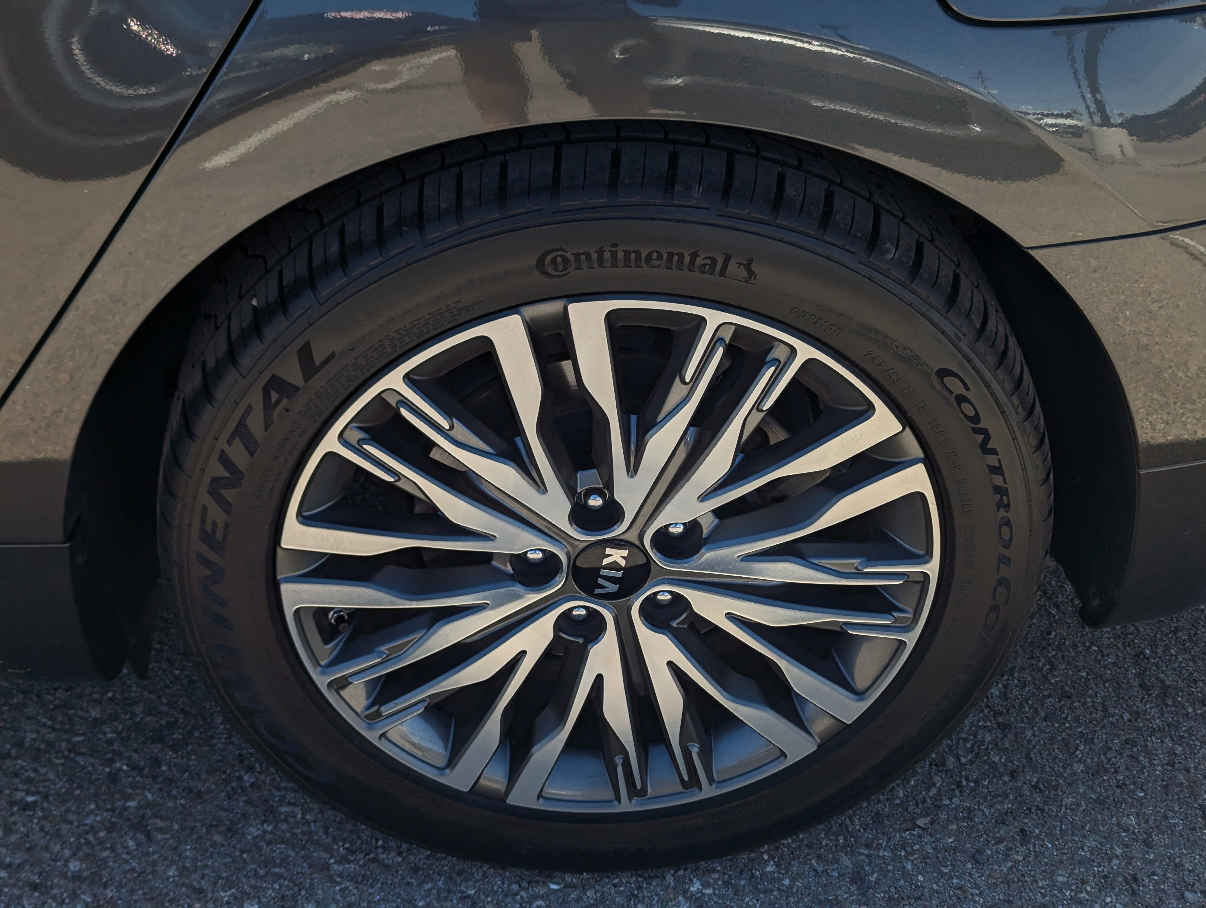 2020 Kia Cadenza Technology