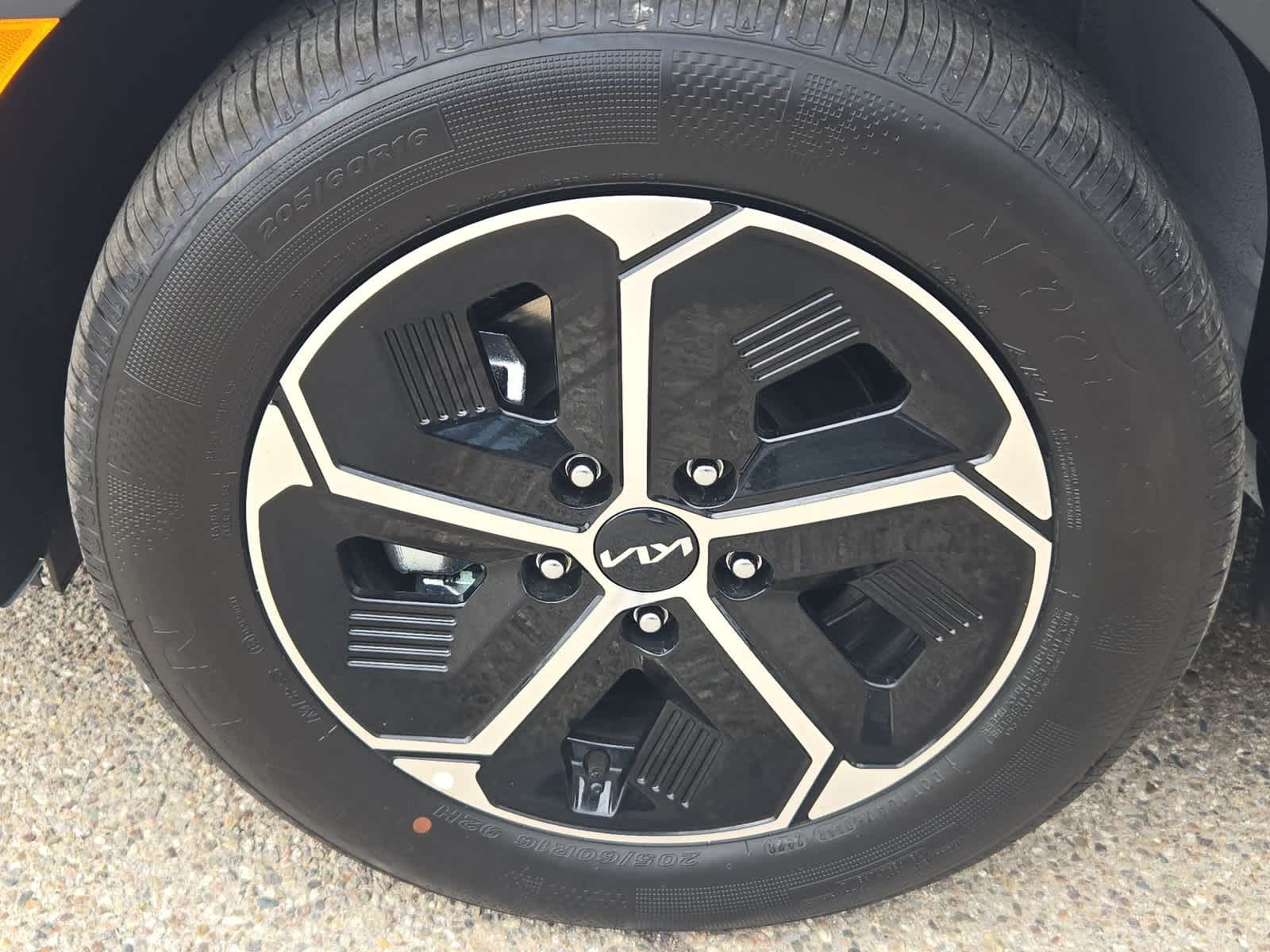 2027 Kia Niro LX