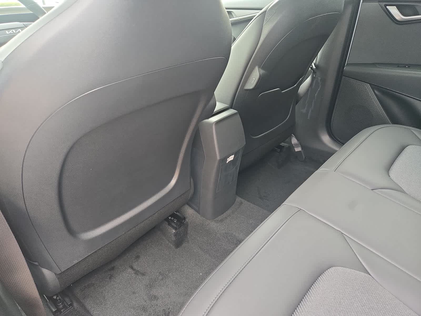 2027 Kia Niro LX
