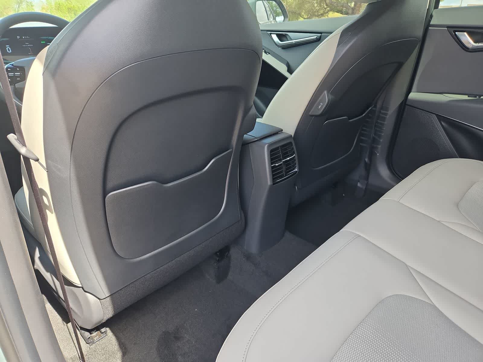 2026 Kia Niro EX