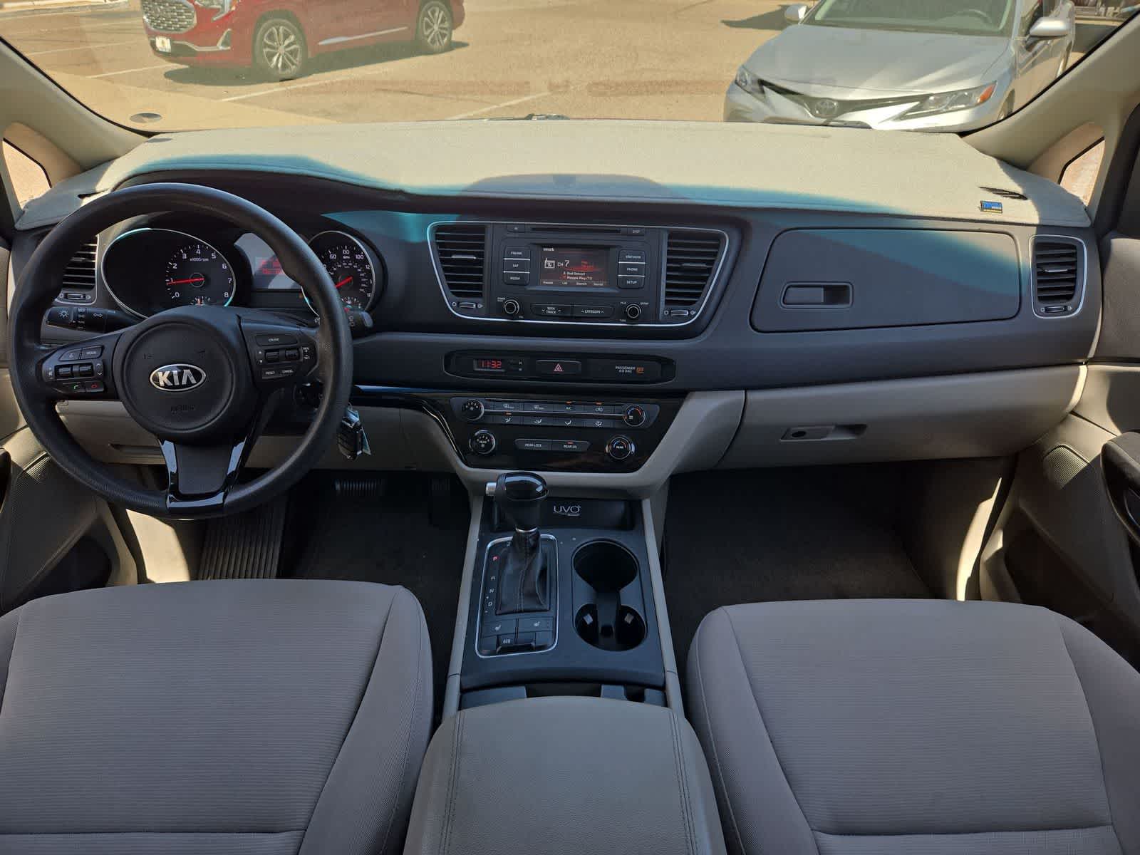 2015 Kia Sedona LX
