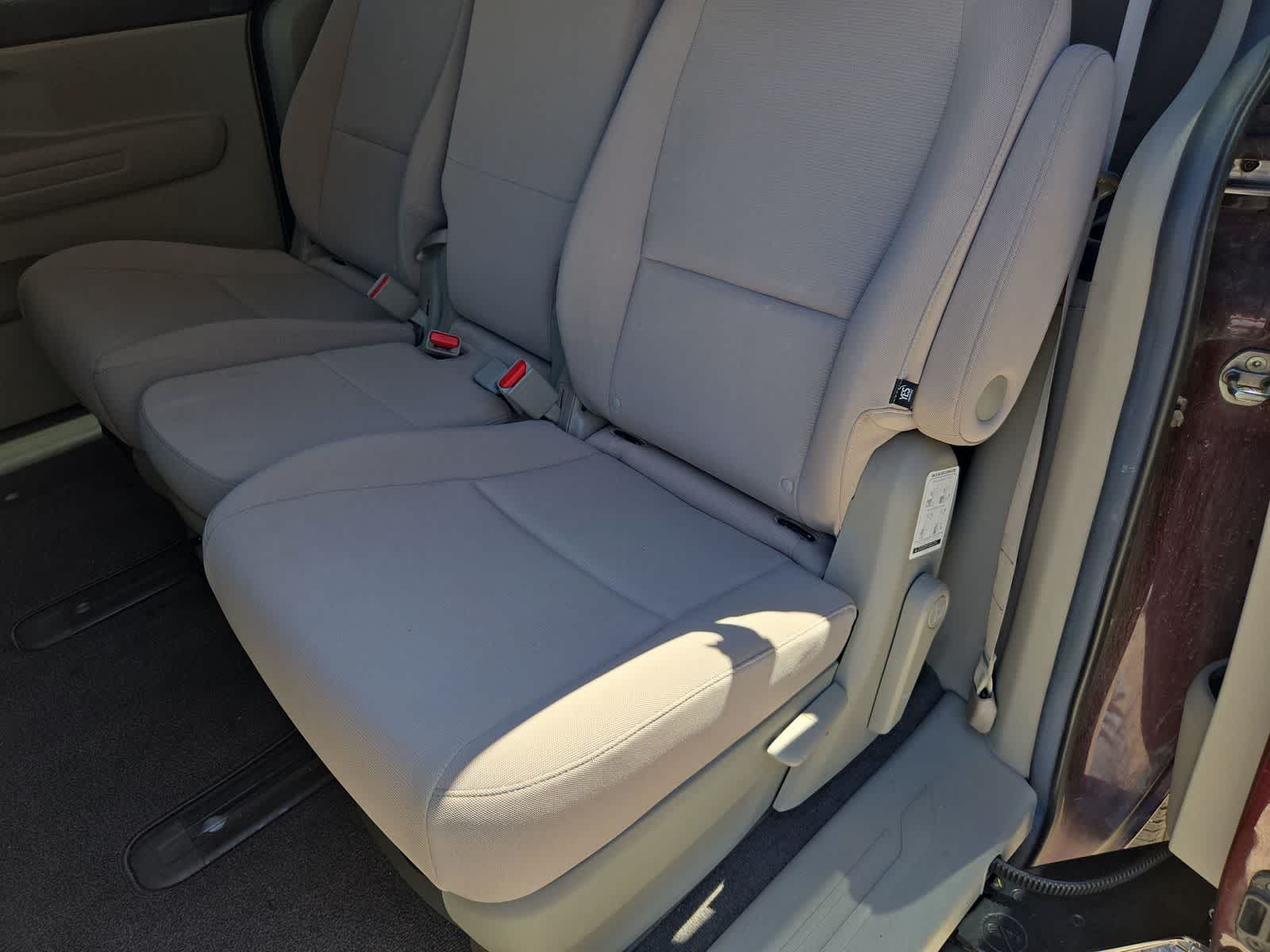 2015 Kia Sedona LX