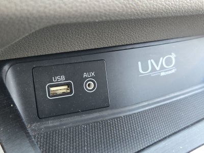 2015 Kia Sedona LX
