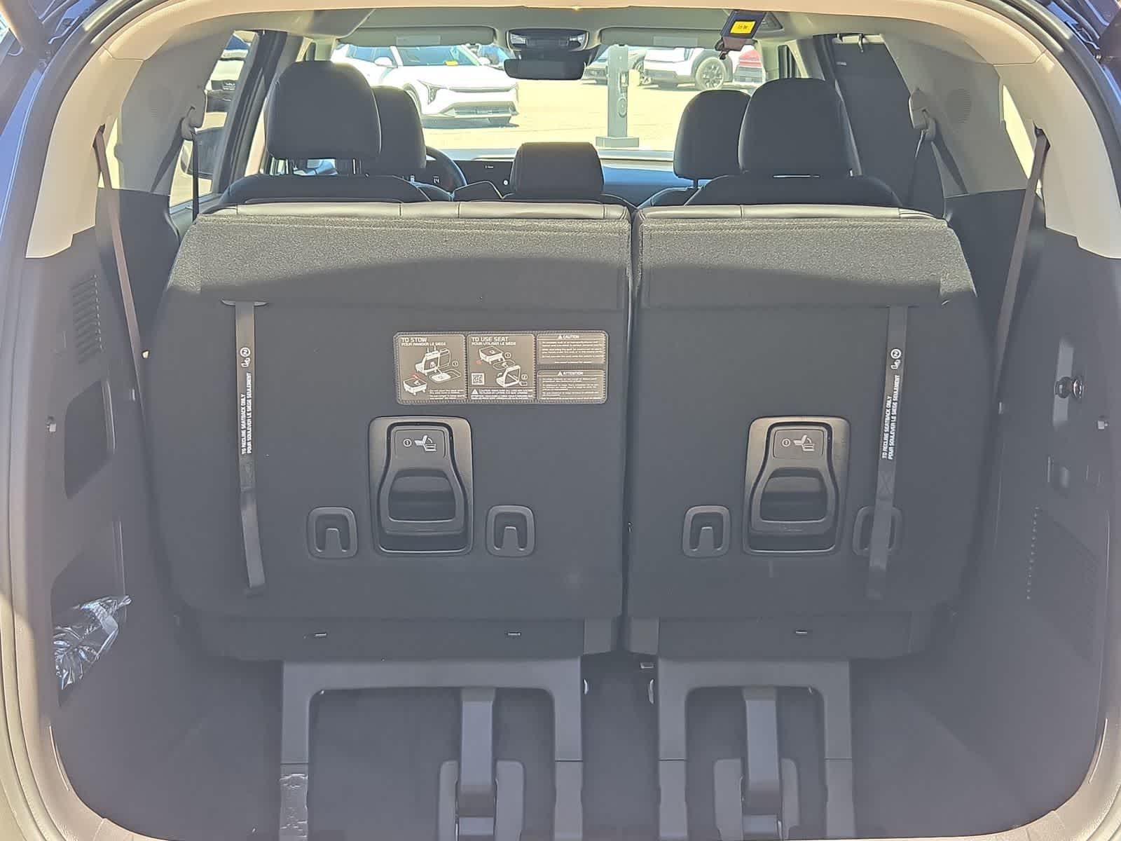 2026 Kia Carnival EX - Photo 35