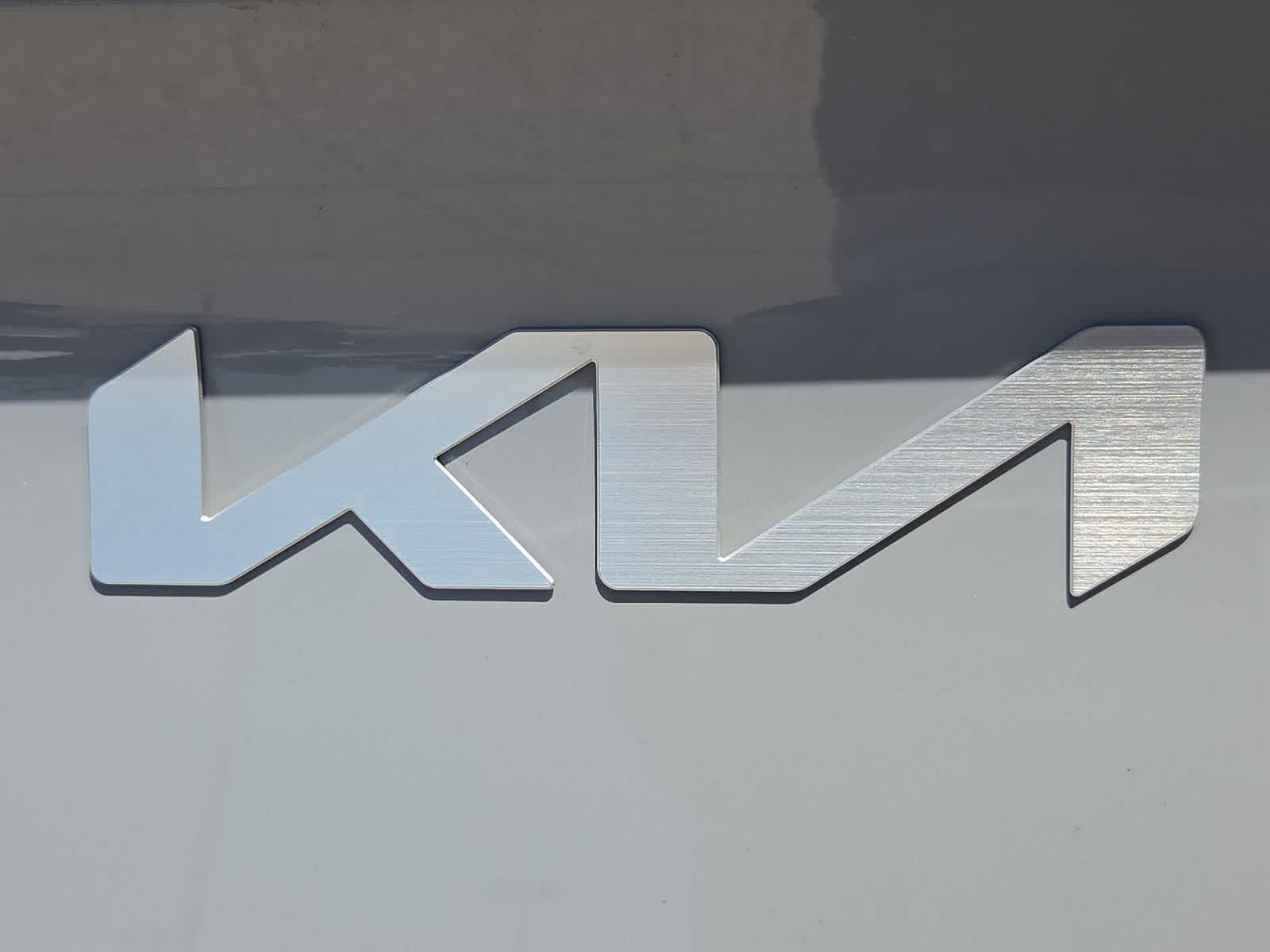 2026 Kia Sportage EX Hybrid - Photo 11