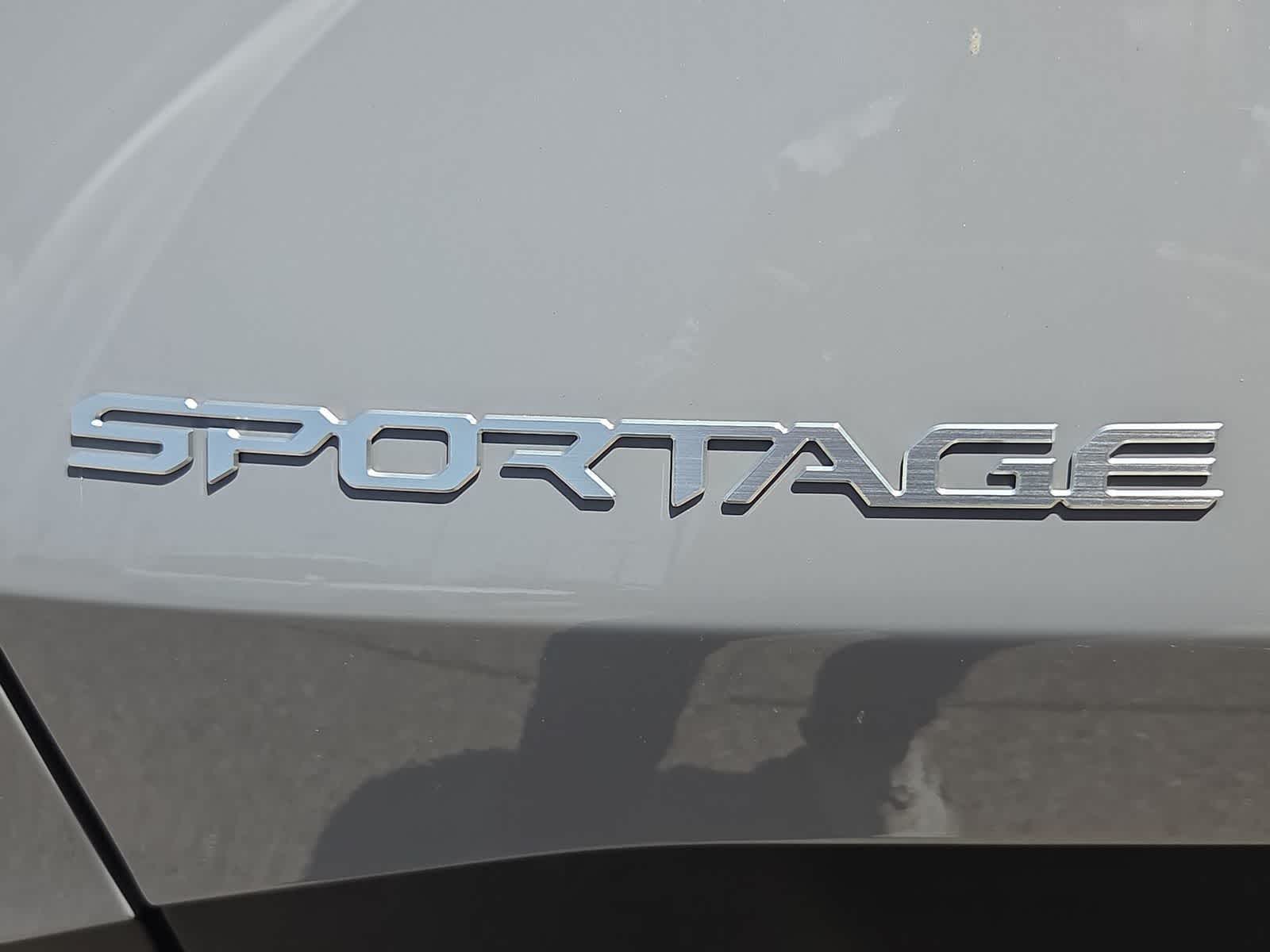 2026 Kia Sportage EX Hybrid - Photo 12