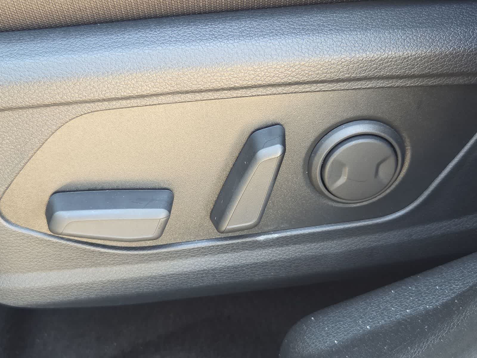 2026 Kia Sportage EX Hybrid - Photo 16