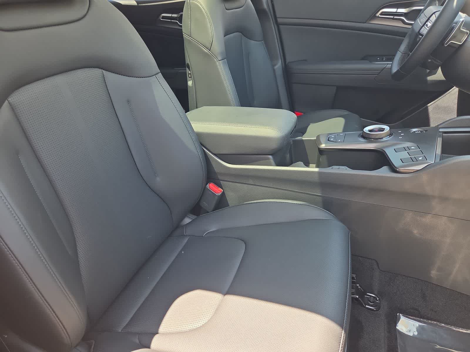 2026 Kia Sportage EX Hybrid - Photo 21