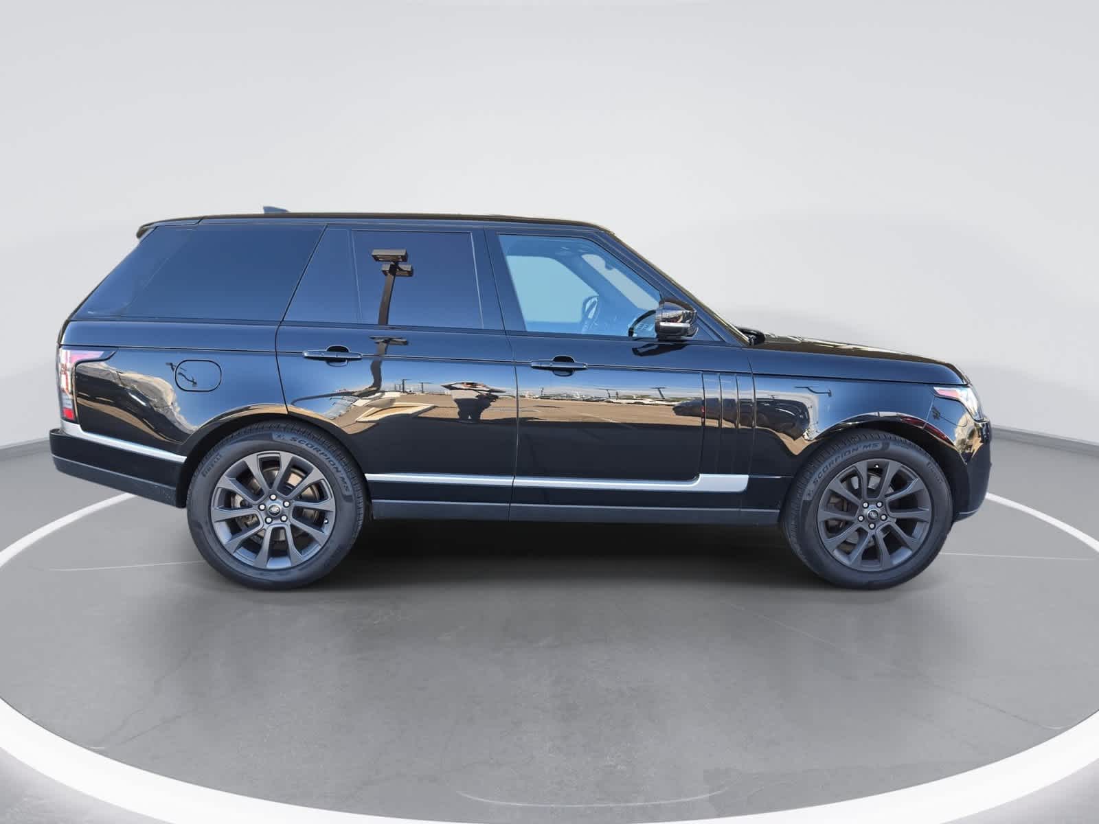2017 Land Rover Range Rover Base
